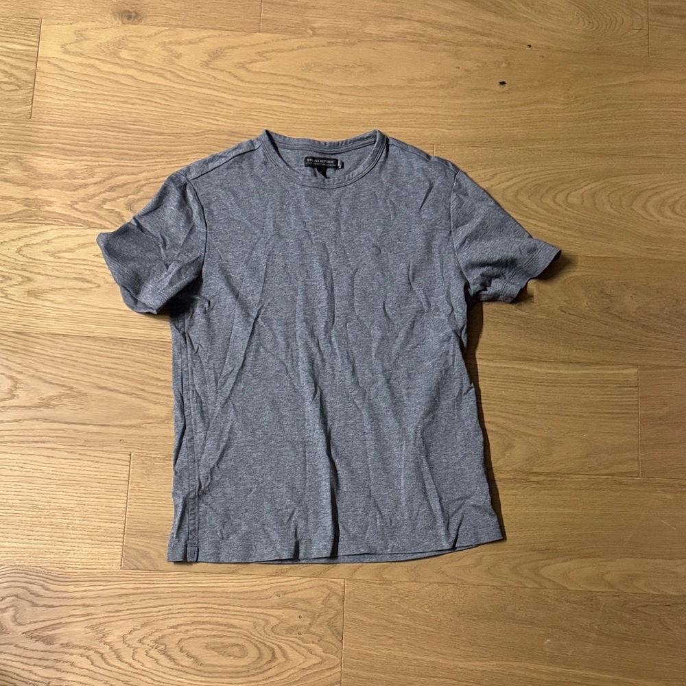 Banana Republic Heather Gray Short Sleeve Tee